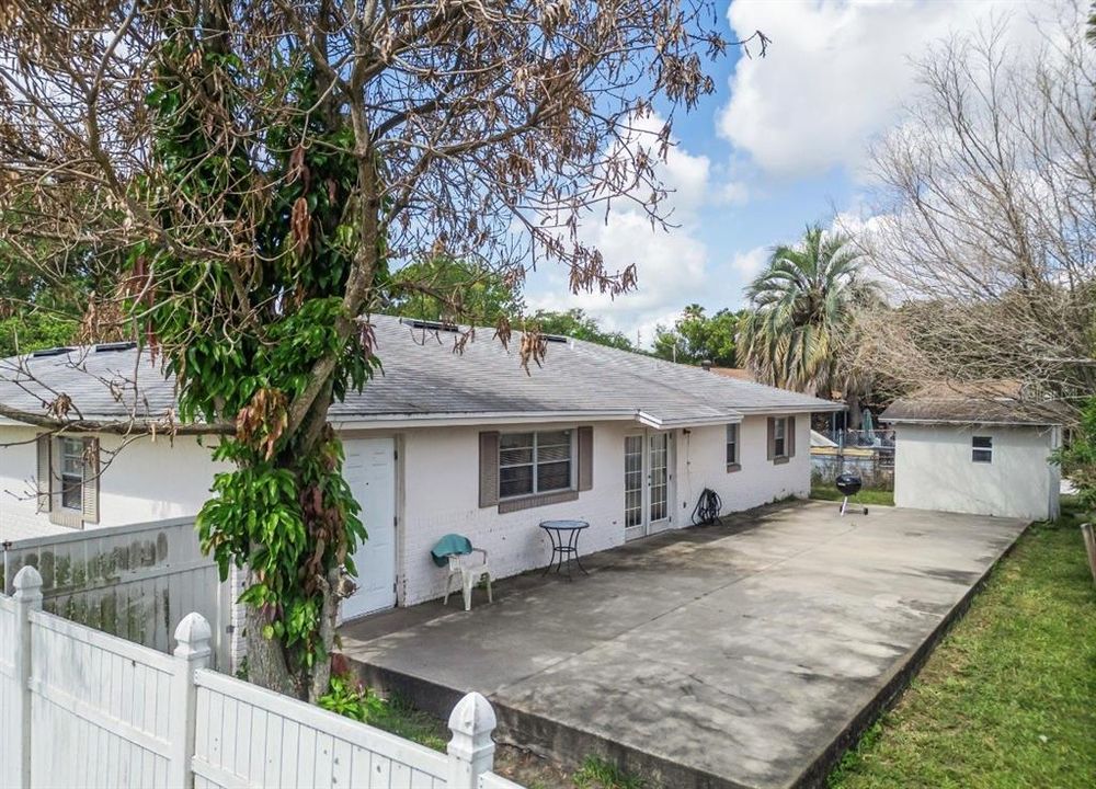 For Sale: $290,000 (3 beds, 2 baths, 1596 Square Feet)