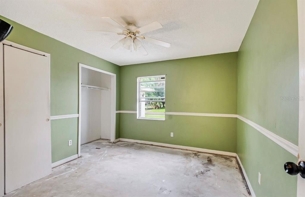 For Sale: $290,000 (3 beds, 2 baths, 1596 Square Feet)
