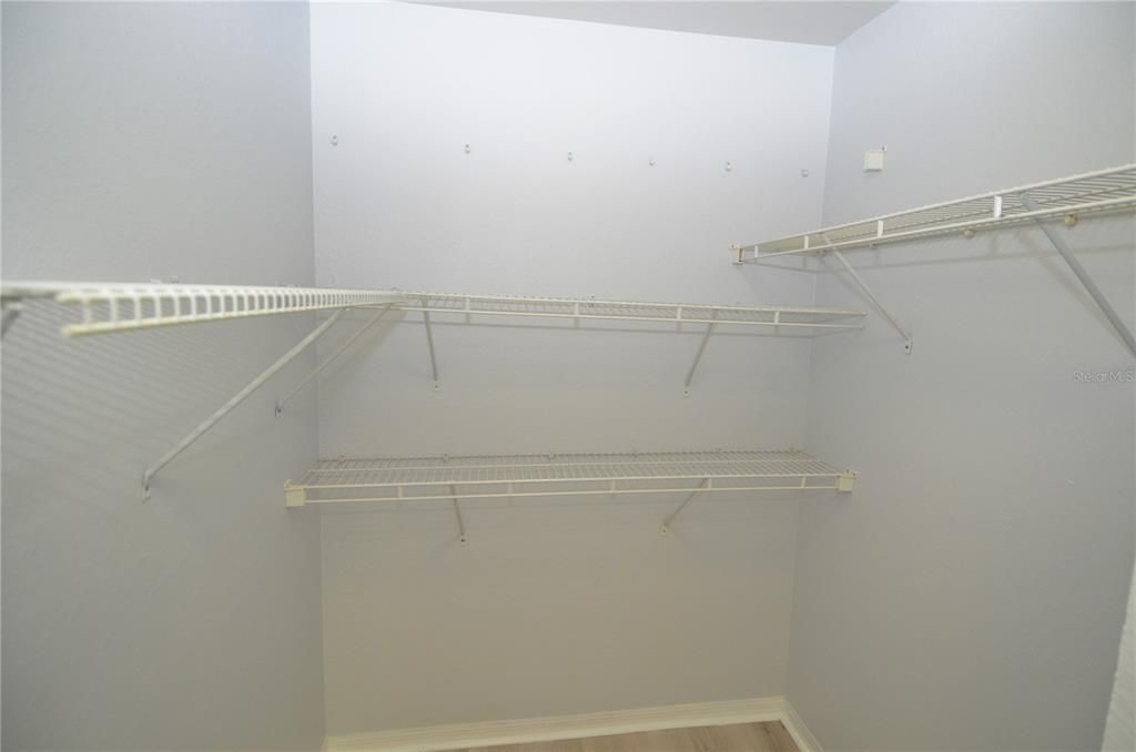 For Sale: $270,000 (3 beds, 2 baths, 1499 Square Feet)