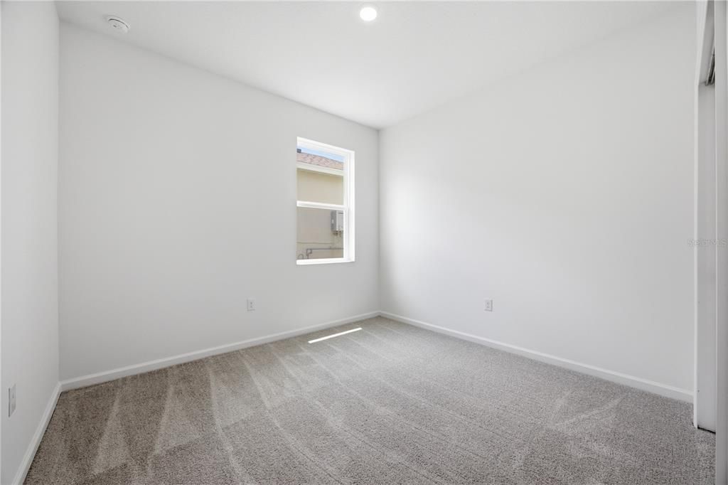 En Venta: $329,990 (4 camas, 2 baños, 1625 Pies cuadrados)