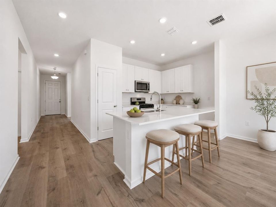 En Venta: $329,990 (4 camas, 2 baños, 1625 Pies cuadrados)