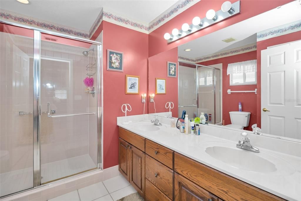 For Sale: $289,900 (2 beds, 2 baths, 1872 Square Feet)