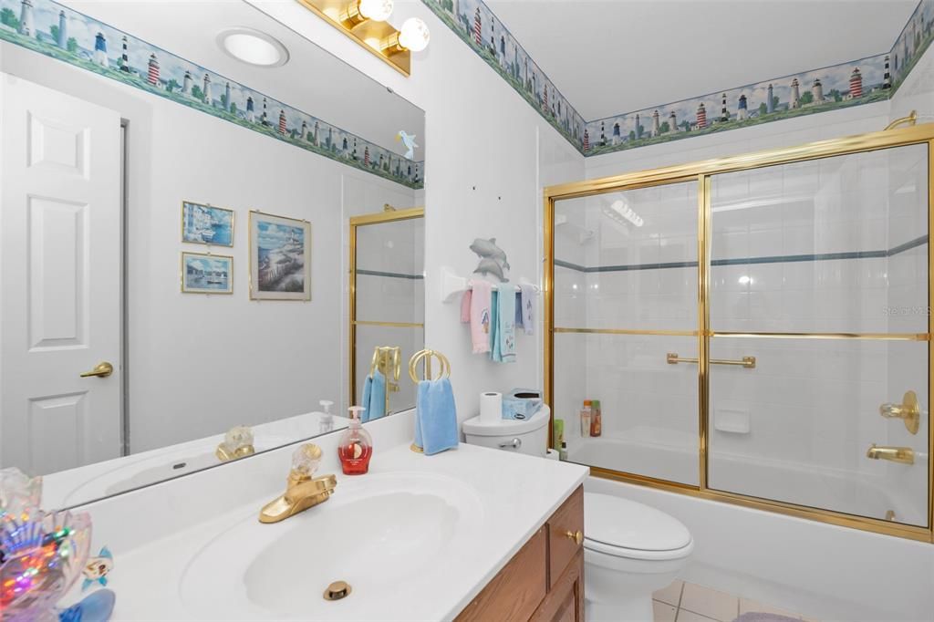For Sale: $289,900 (2 beds, 2 baths, 1872 Square Feet)