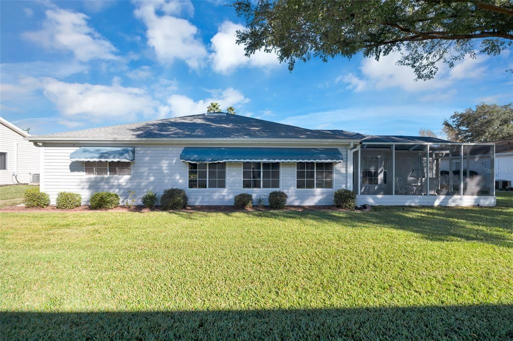 For Sale: $289,900 (2 beds, 2 baths, 1872 Square Feet)