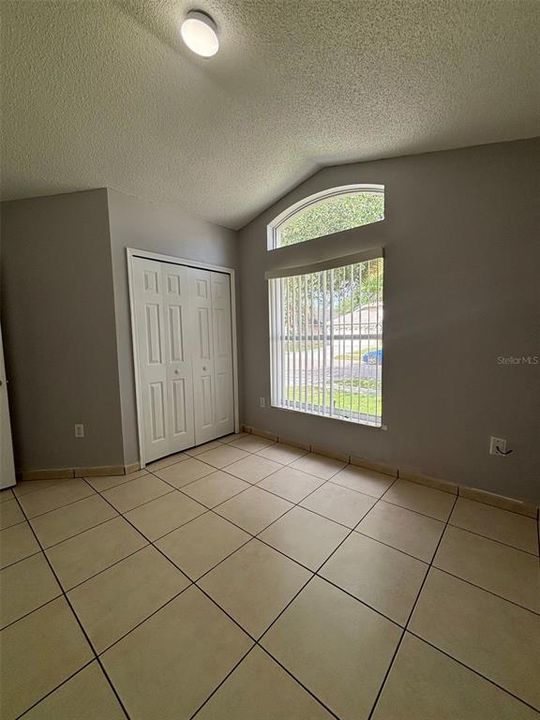 For Rent: $2,700 (4 beds, 2 baths, 1802 Square Feet)