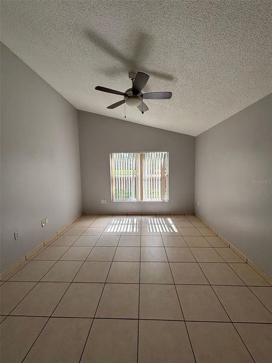 For Rent: $2,700 (4 beds, 2 baths, 1802 Square Feet)
