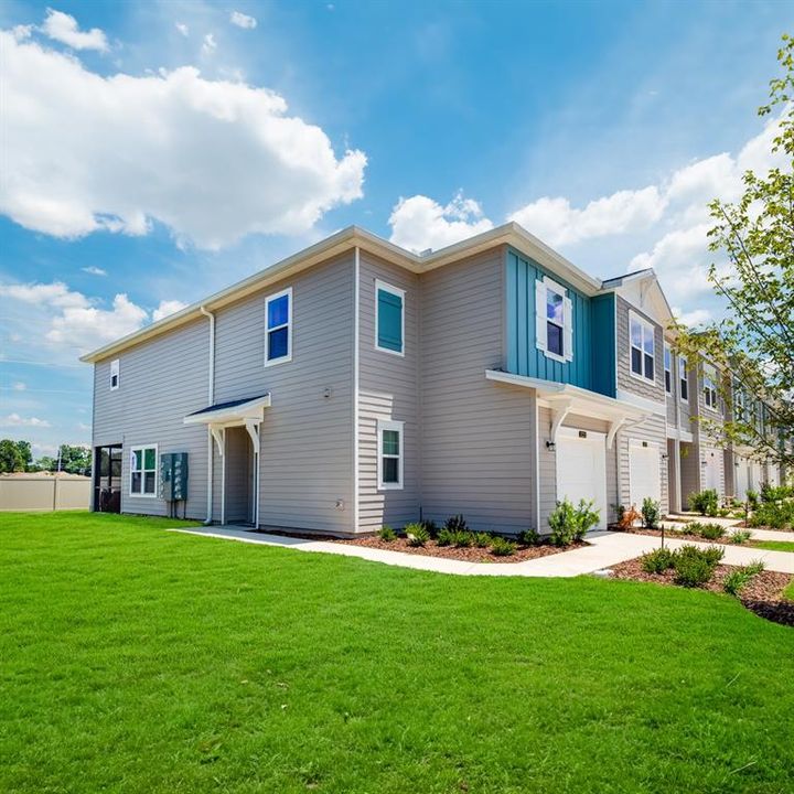 For Sale: $240,985 (3 beds, 2 baths, 1782 Square Feet)