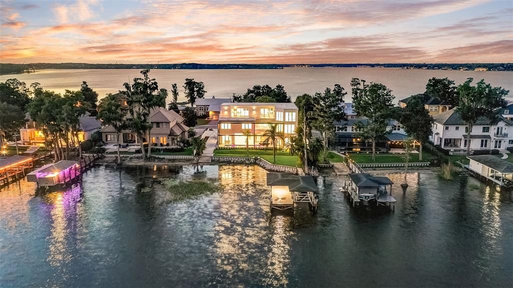For Sale: $7,000,000 (6 beds, 6 baths, 7280 Square Feet)