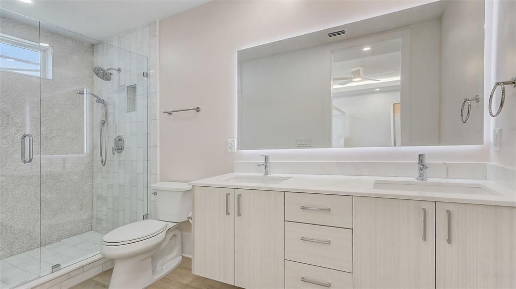 For Sale: $7,000,000 (6 beds, 6 baths, 7280 Square Feet)