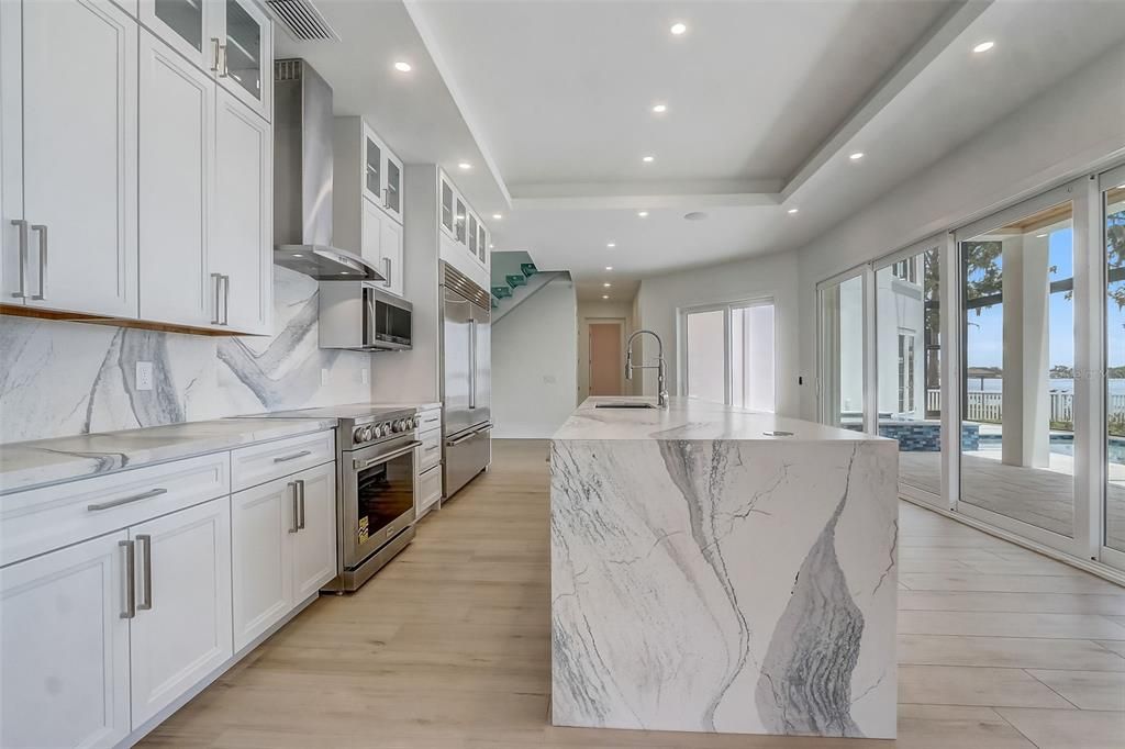 For Sale: $7,000,000 (6 beds, 6 baths, 7280 Square Feet)