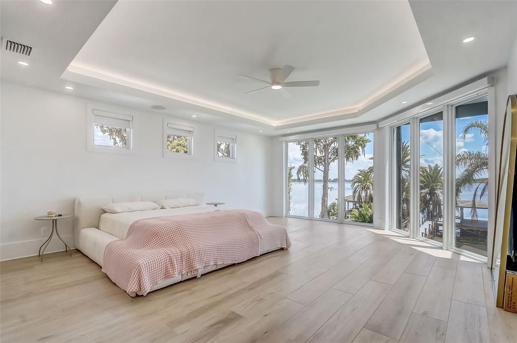 For Sale: $7,000,000 (6 beds, 6 baths, 7280 Square Feet)