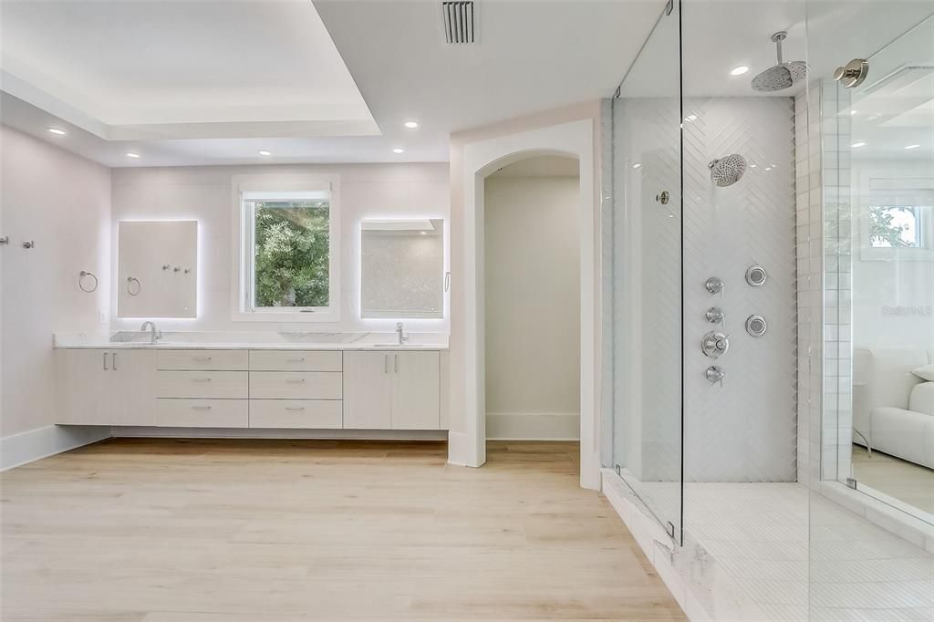 For Sale: $7,000,000 (6 beds, 6 baths, 7280 Square Feet)