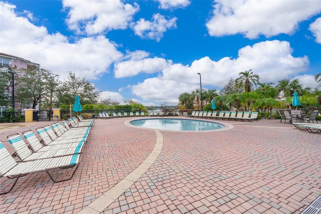 For Sale: $399,490 (2 beds, 2 baths, 1112 Square Feet)