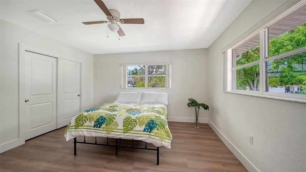 For Sale: $869,000 (3 beds, 3 baths, 2564 Square Feet)
