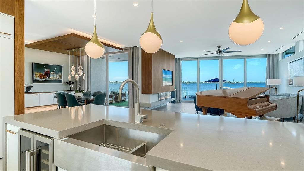 En Venta: $4,995,000 (5 camas, 5 baños, 4691 Pies cuadrados)