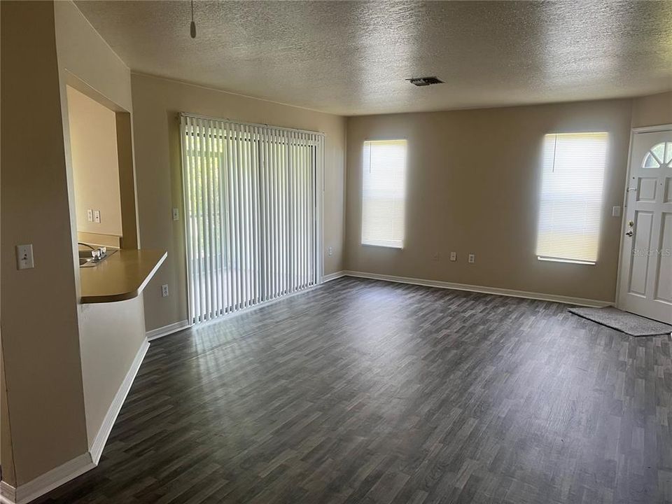 For Rent: $1,350 (2 beds, 2 baths, 2973 Square Feet)