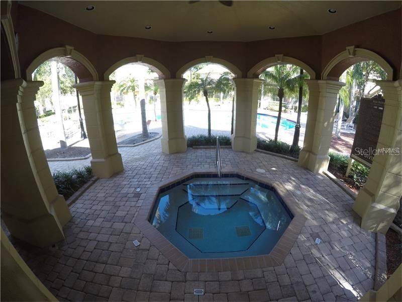 For Rent: $1,895 (4 beds, 2 baths, 1368 Square Feet)