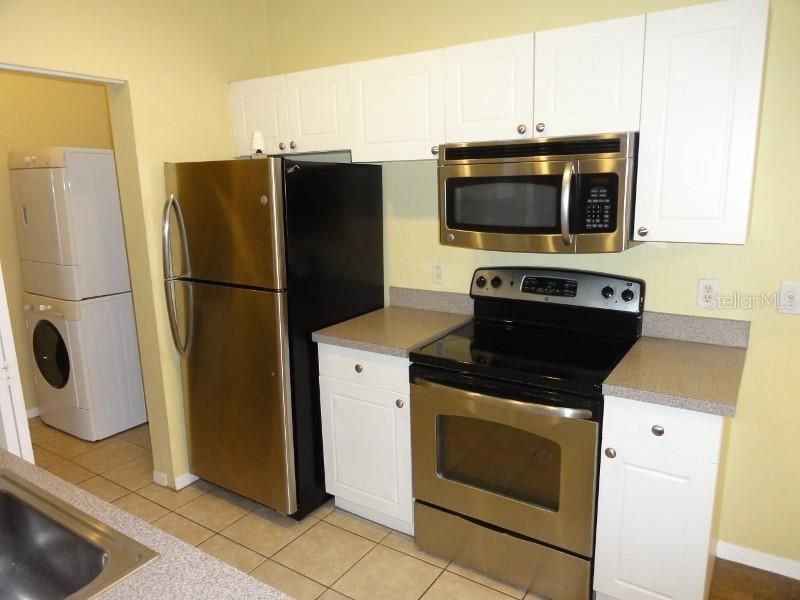 For Rent: $1,895 (4 beds, 2 baths, 1368 Square Feet)
