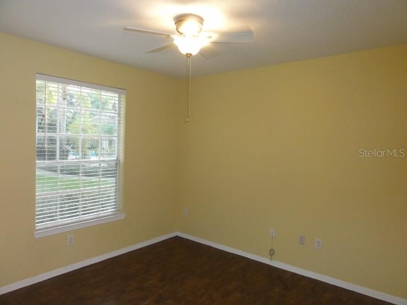For Rent: $1,895 (4 beds, 2 baths, 1368 Square Feet)
