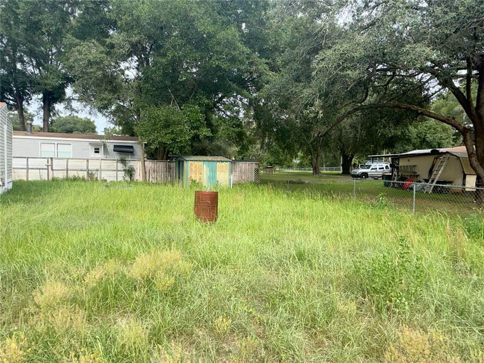 For Sale: $100,000 (2 beds, 1 baths, 728 Square Feet)