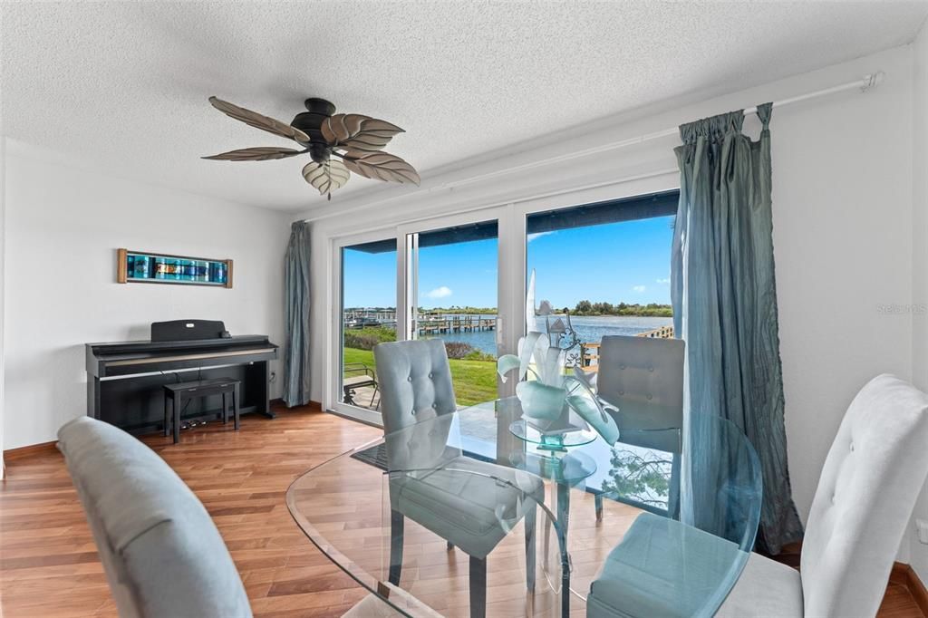 En Venta: $515,000 (2 camas, 2 baños, 1496 Pies cuadrados)