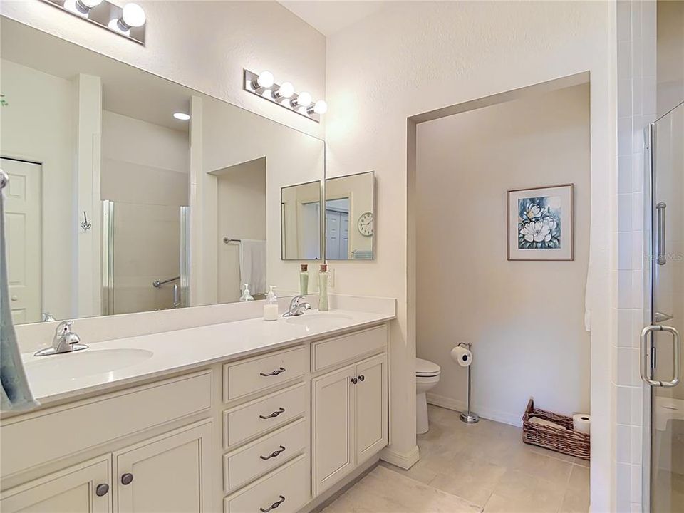 For Sale: $242,000 (2 beds, 2 baths, 1350 Square Feet)