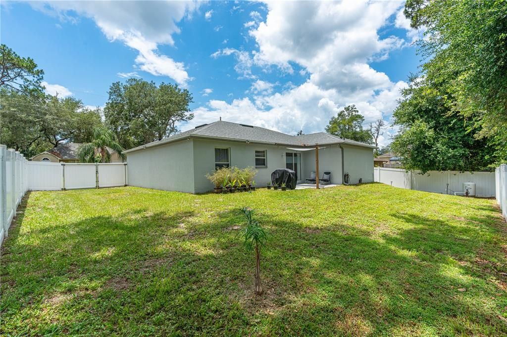 For Sale: $299,900 (3 beds, 2 baths, 1346 Square Feet)