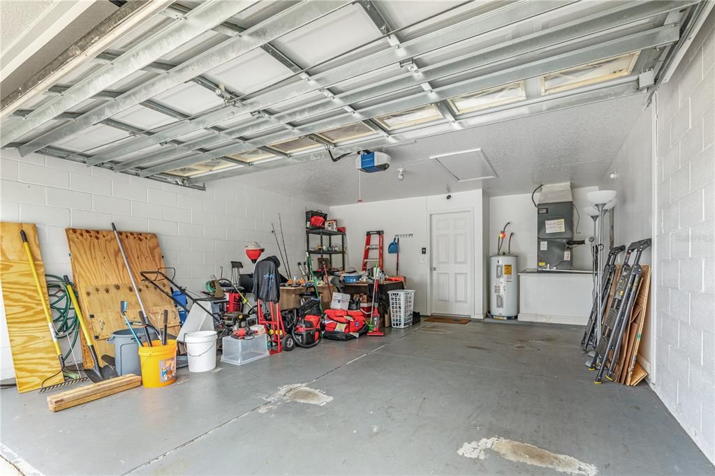 For Sale: $299,900 (3 beds, 2 baths, 1346 Square Feet)