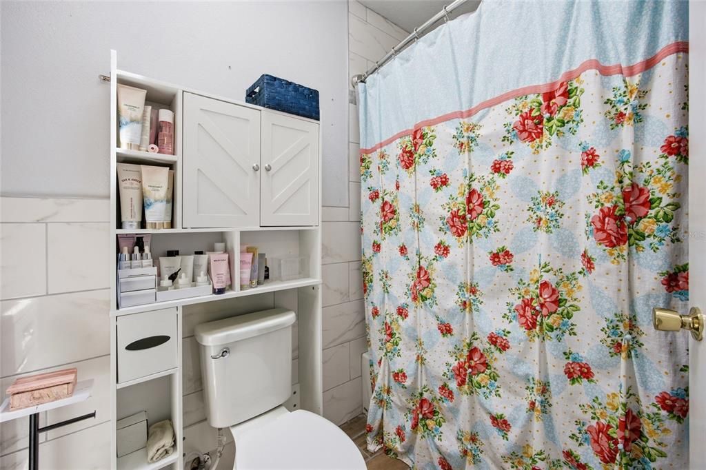 En Venta: $235,000 (3 camas, 2 baños, 1218 Pies cuadrados)