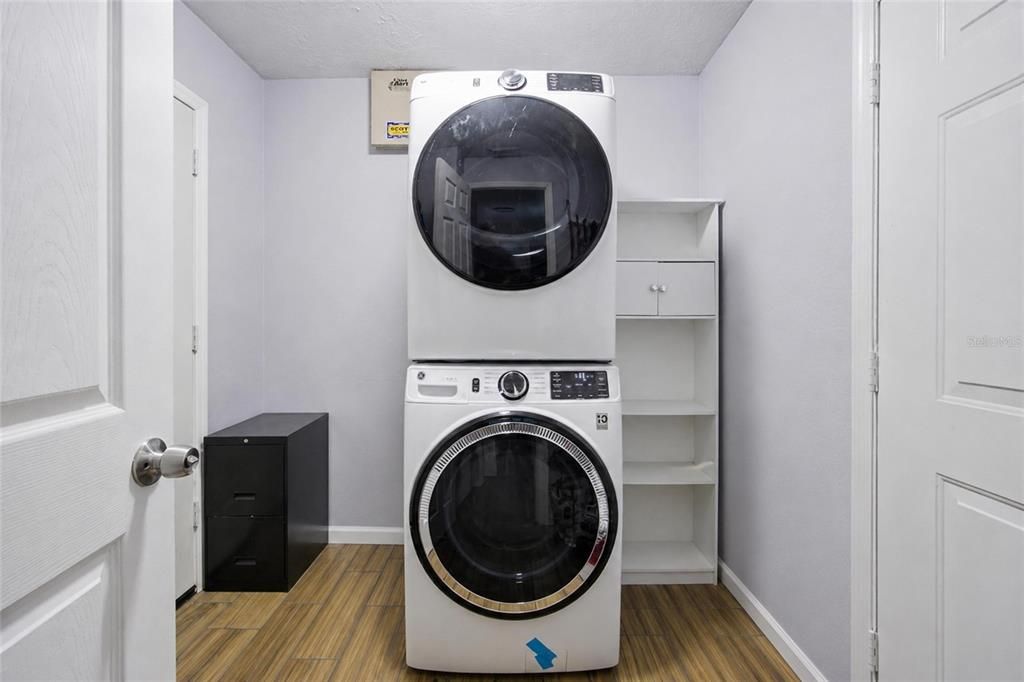 En Venta: $235,000 (3 camas, 2 baños, 1218 Pies cuadrados)