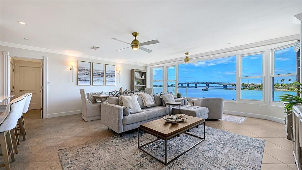 For Sale: $935,000 (2 beds, 2 baths, 1168 Square Feet)