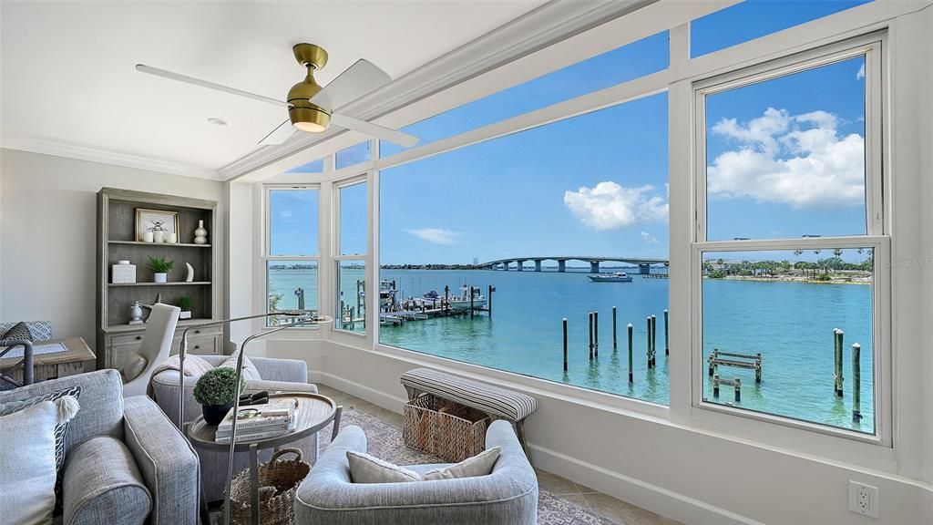 For Sale: $935,000 (2 beds, 2 baths, 1168 Square Feet)