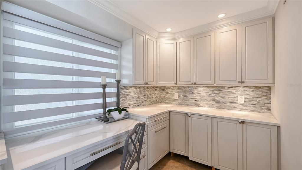 For Sale: $935,000 (2 beds, 2 baths, 1168 Square Feet)