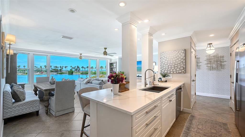 For Sale: $935,000 (2 beds, 2 baths, 1168 Square Feet)
