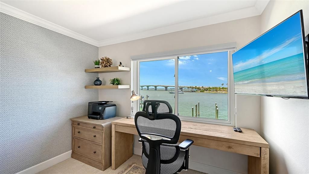 For Sale: $935,000 (2 beds, 2 baths, 1168 Square Feet)