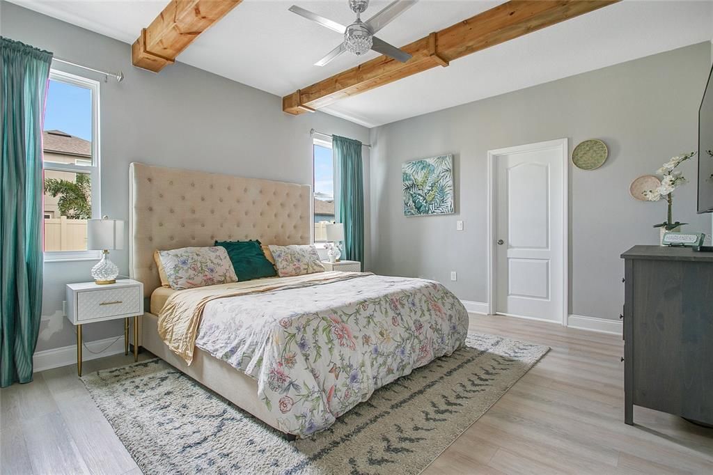 В аренду: $3,295 (4 спален, 2 ванн, 2278 Квадратных фут)