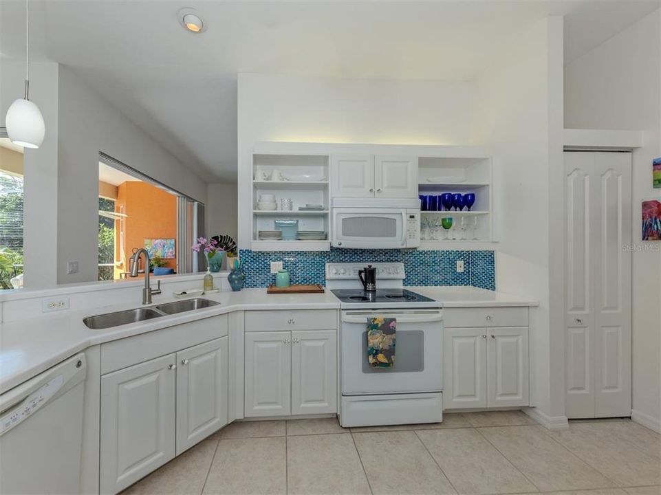 For Sale: $439,000 (3 beds, 2 baths, 1848 Square Feet)