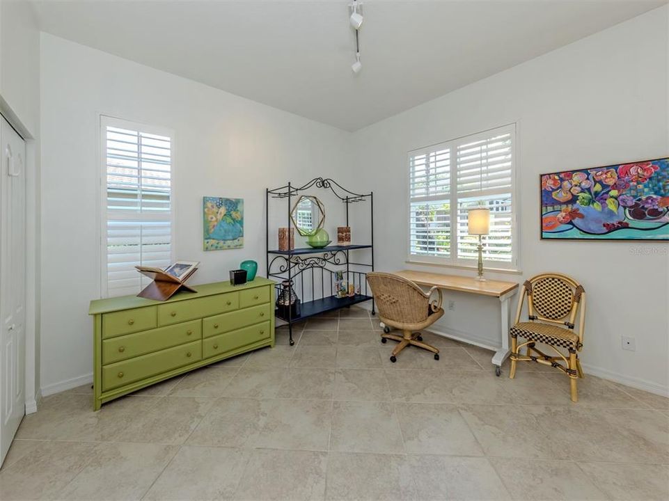 For Sale: $439,000 (3 beds, 2 baths, 1848 Square Feet)