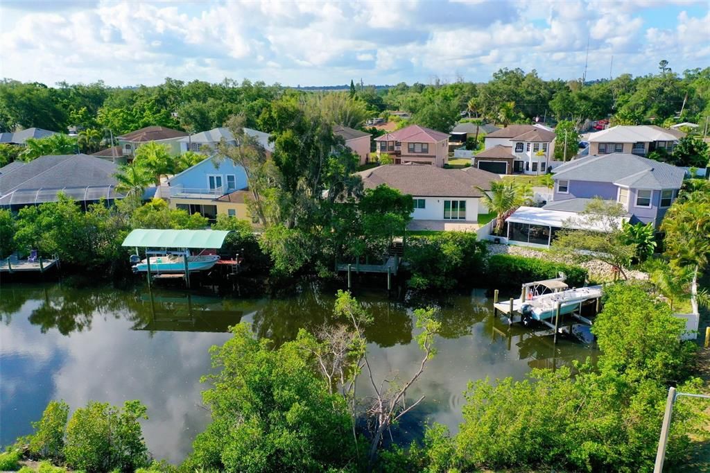 : $975,000 (3 camas, 2 baños, 2046 Pies cuadrados)