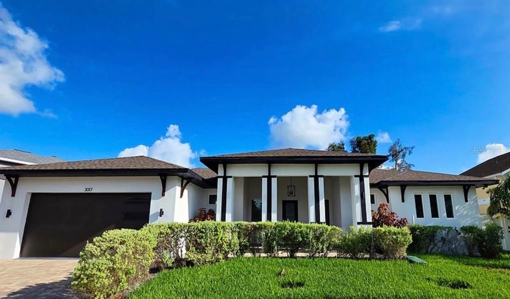 : $975,000 (3 camas, 2 baños, 2046 Pies cuadrados)