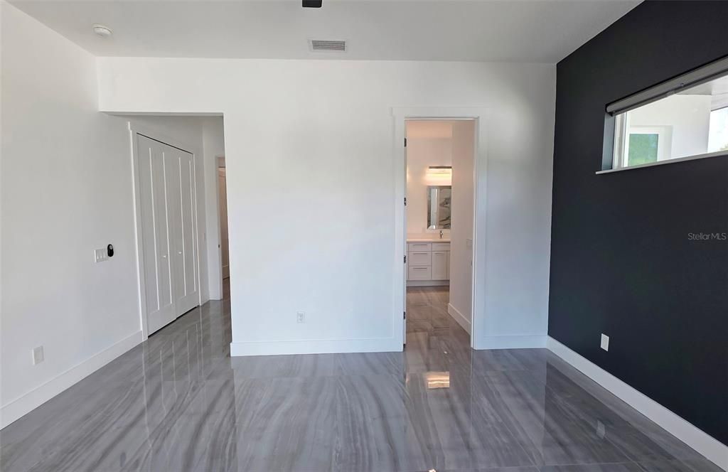: $975,000 (3 camas, 2 baños, 2046 Pies cuadrados)