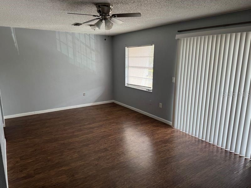 For Rent: $1,275 (2 beds, 1 baths, 6356 Square Feet)