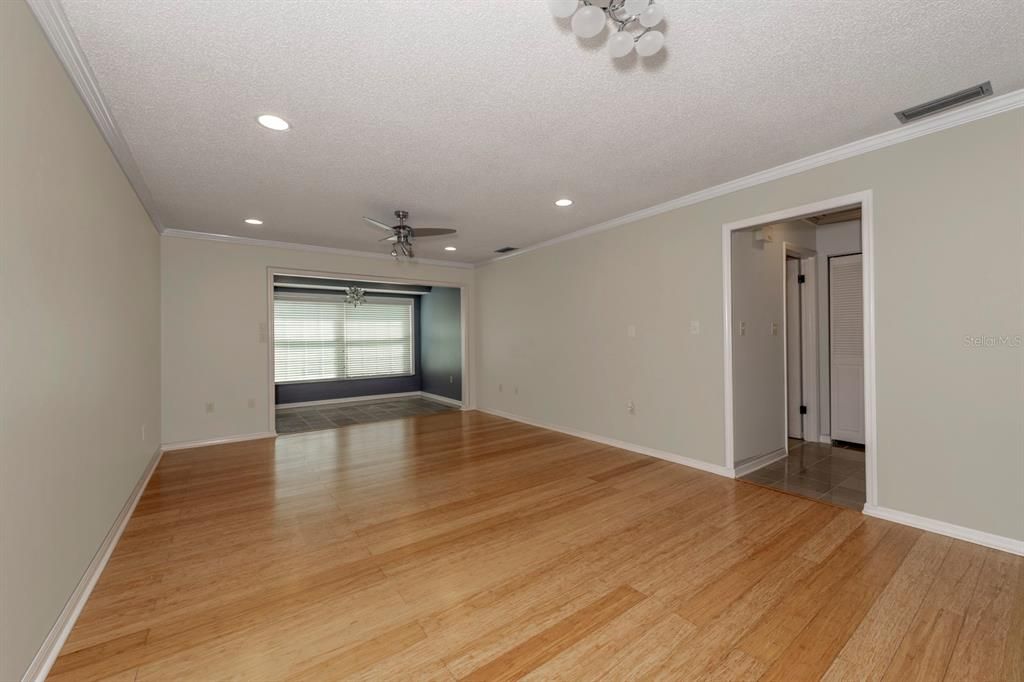 For Rent: $1,800 (2 beds, 2 baths, 1219 Square Feet)