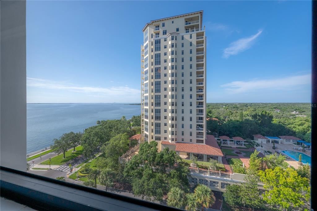 На продажу: $575,000 (2 спален, 2 ванн, 1320 Квадратных фут)