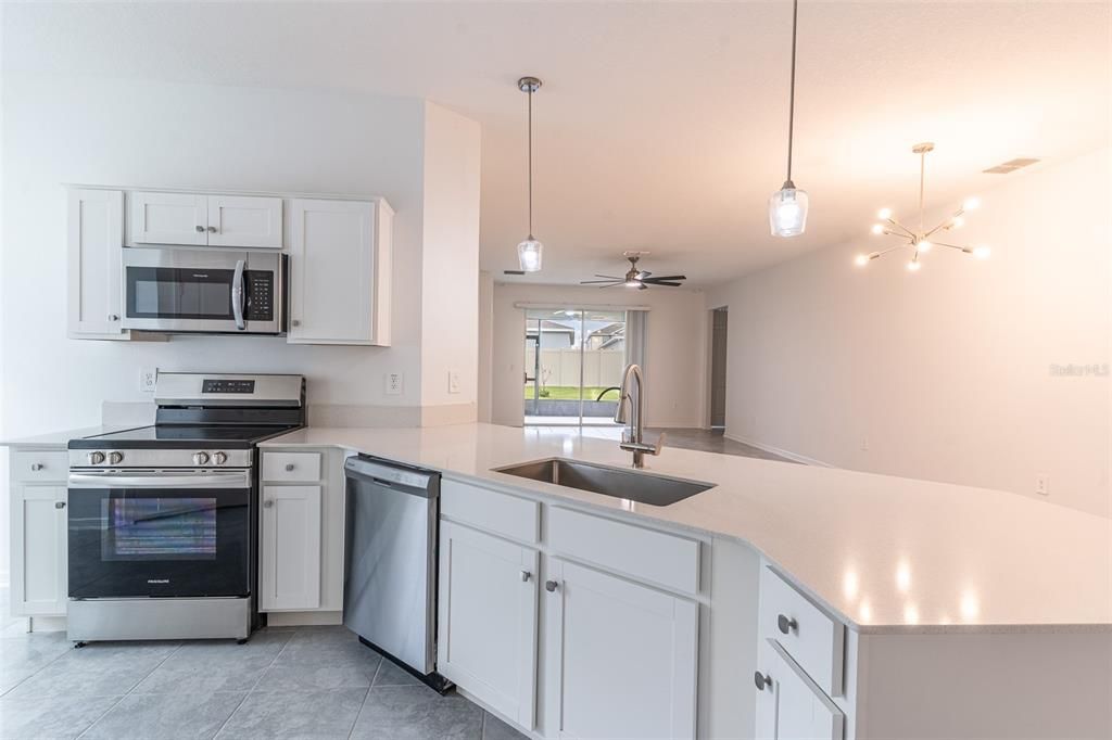 For Rent: $2,600 (4 beds, 3 baths, 2109 Square Feet)