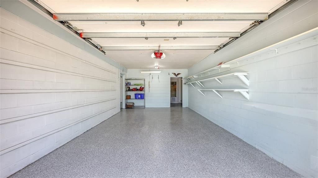 For Sale: $300,000 (2 beds, 2 baths, 1467 Square Feet)