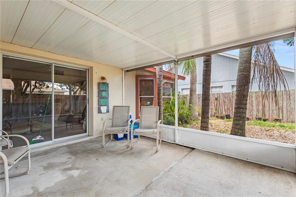 For Sale: $330,000 (3 beds, 2 baths, 1261 Square Feet)
