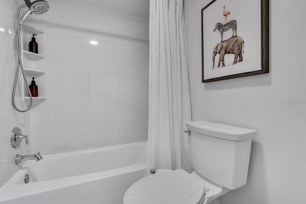 For Sale: $989,999 (4 beds, 3 baths, 2672 Square Feet)