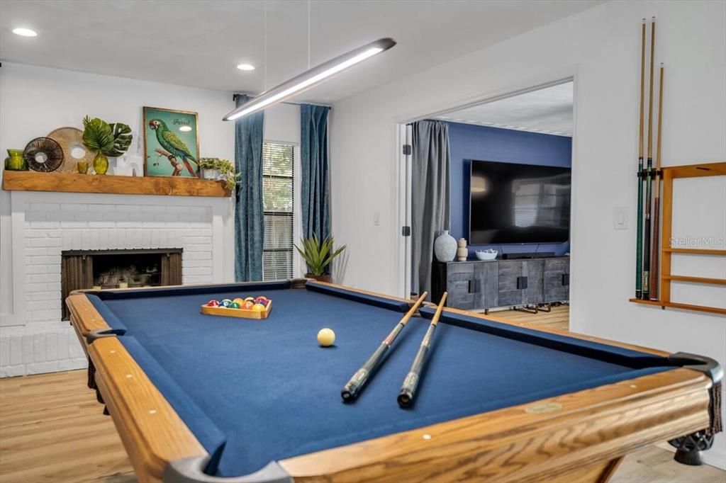 For Sale: $989,999 (4 beds, 3 baths, 2672 Square Feet)