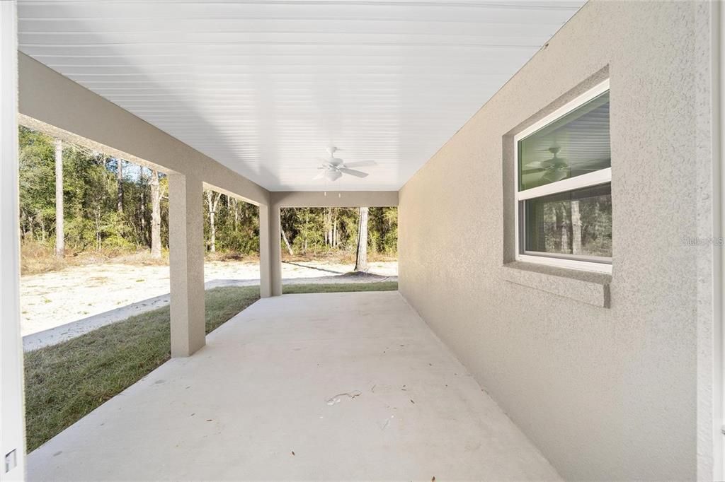 For Sale: $359,000 (4 beds, 2 baths, 1927 Square Feet)